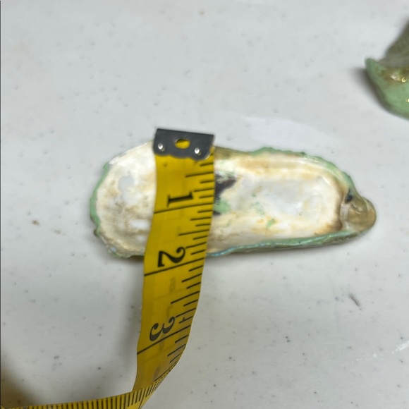 Hand Painted Green and Gold Decorative Shells - Picture 8 of 10